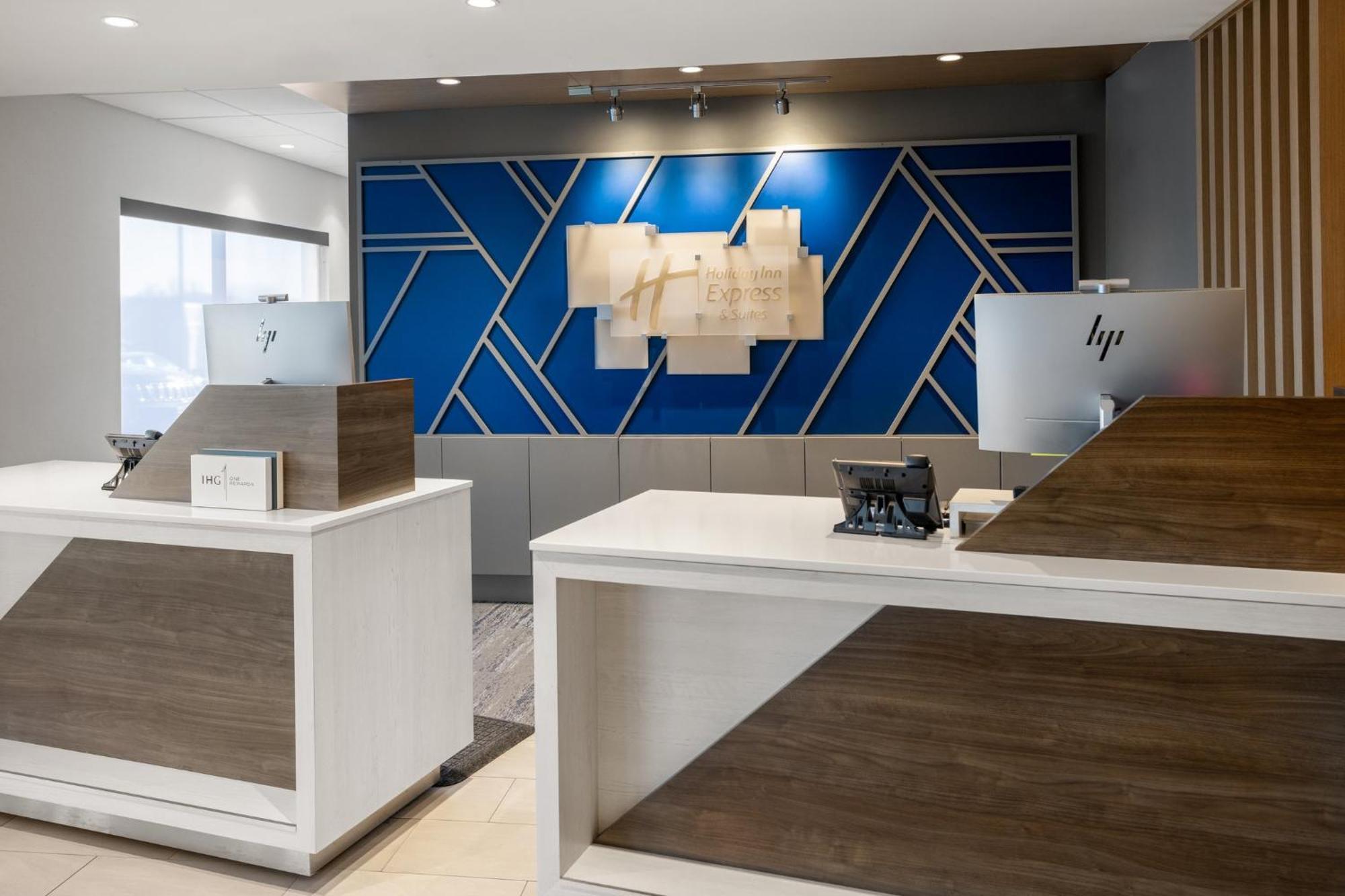 Holiday Inn Express & Suites Waynesboro East 외부 사진