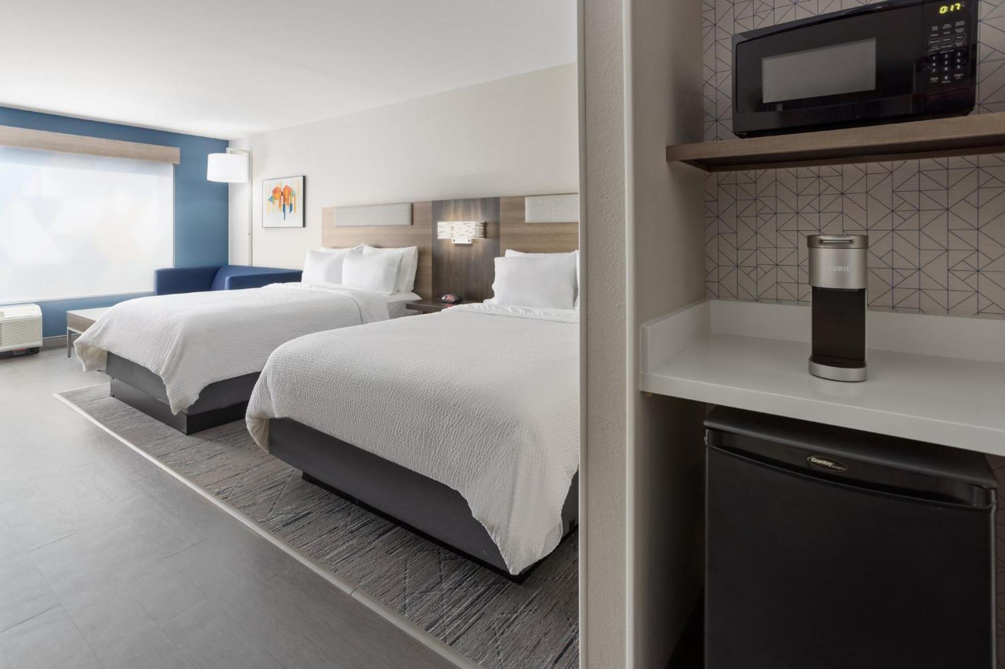 Holiday Inn Express & Suites Waynesboro East 외부 사진