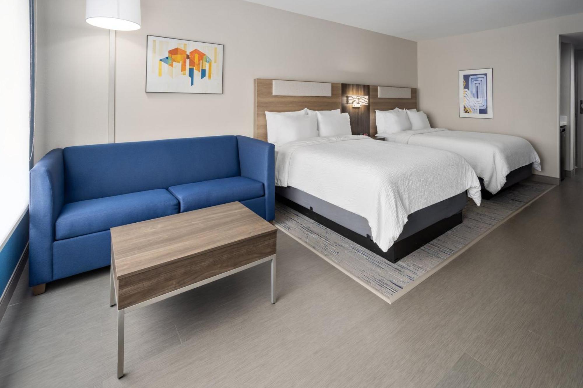 Holiday Inn Express & Suites Waynesboro East 외부 사진