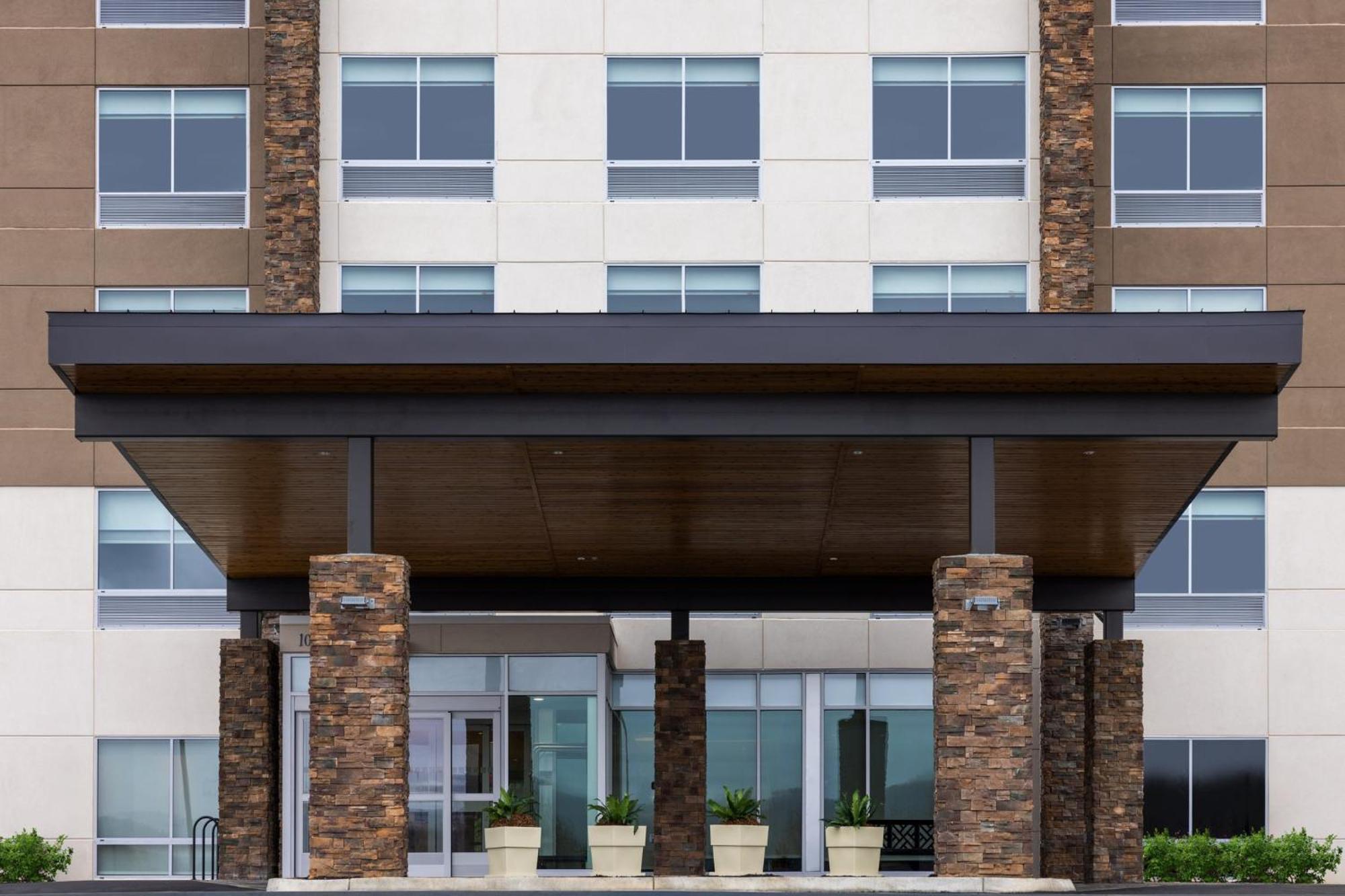 Holiday Inn Express & Suites Waynesboro East 외부 사진